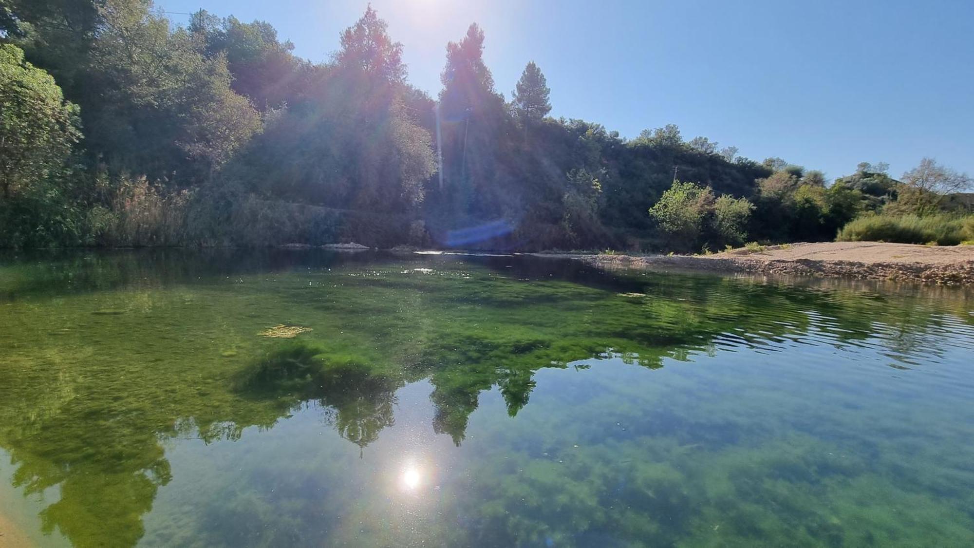 Les Valletes Arnes Bagian luar foto